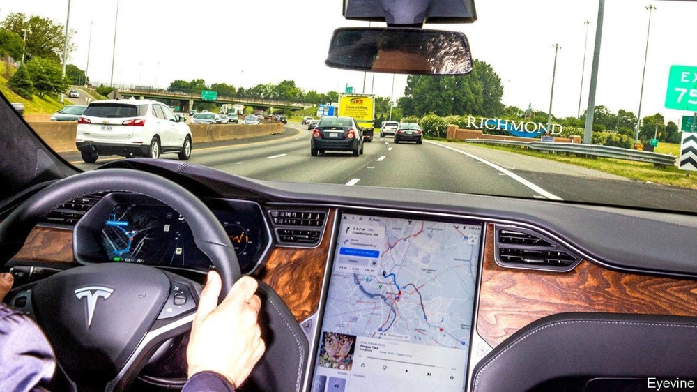 car touchscreens distracted driving